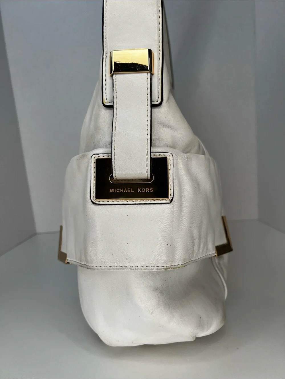 Michael Kors White Leather Large Hobo Shoulder Bag Gold Hardware Purse - Picture 4 of 13